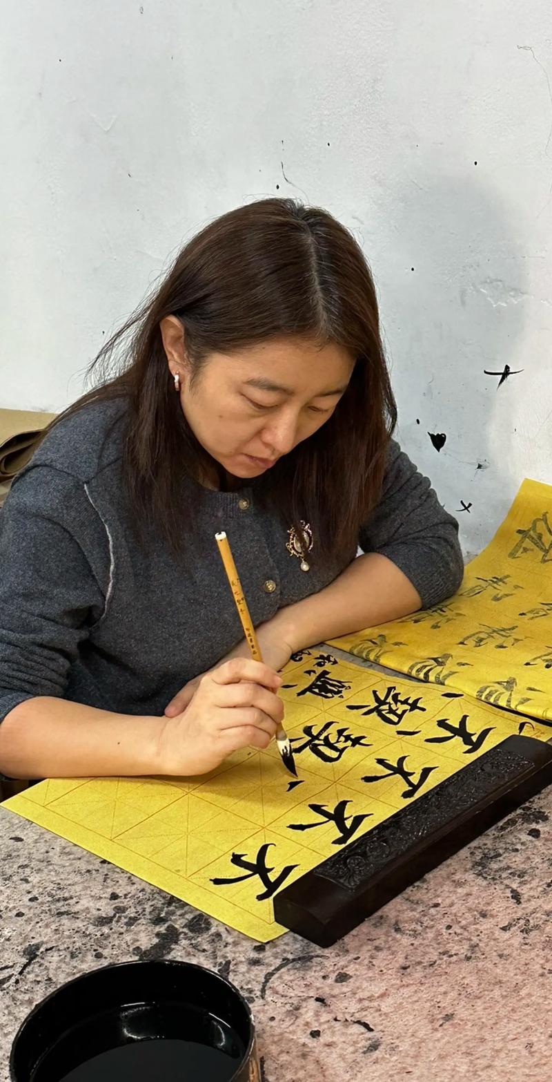 艺术之美:美术培训行业动态探索